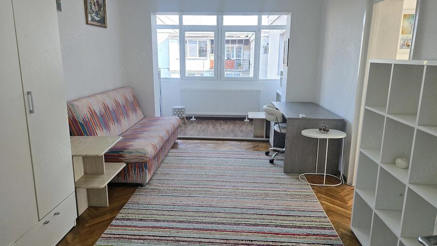 Apartament cu 2 camere decomandat în Dacia
