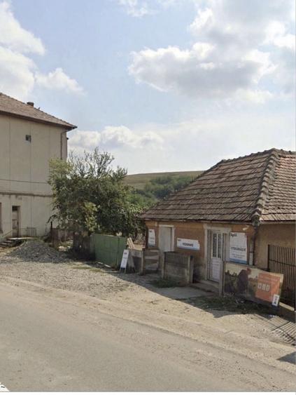 Casă cu 4 camere în Cergău