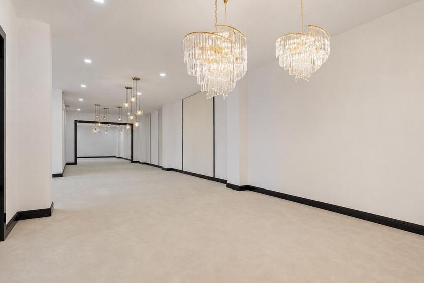 Spațiu comercial, de 100 mp, în Tunari