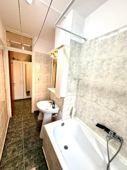 Garsonieră decomandată în Drumul Taberei