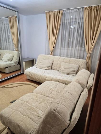 Apartament cu 2 camere decomandat în Exterior Vest