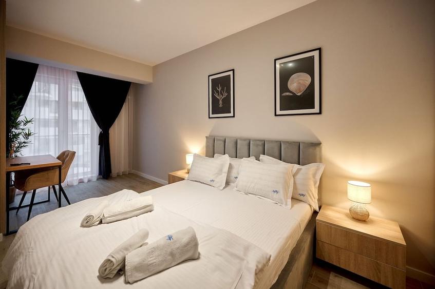 Apartament cu 3 camere decomandat în Mamaia-Sat