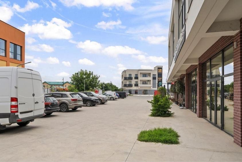 Spațiu comercial, de 100 mp, în Tunari