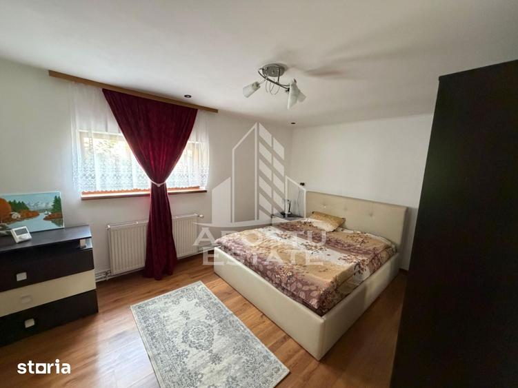 Casă cu 4 camere cu Teren 400 Mp în Sânmihaiu Român