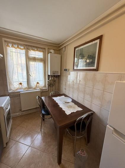 Apartament cu 2 camere decomandat în Dărmănești