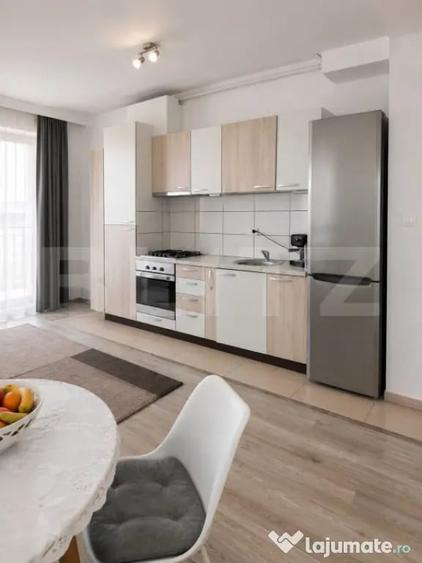 Apartament cu 2 camere decomandat în Central