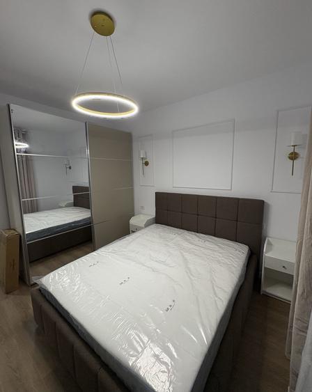 Apartament cu 2 camere semidecomandat în Berceni