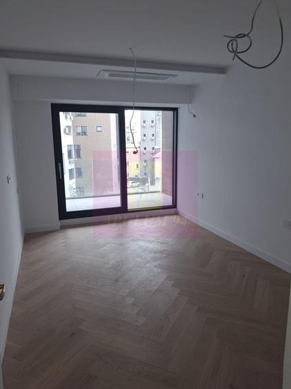 Apartament cu 3 camere decomandat în Unirii