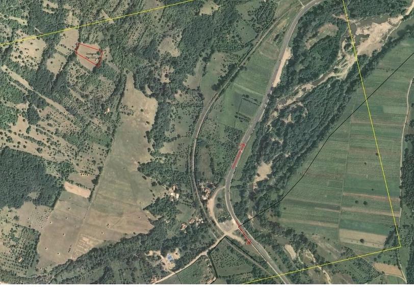 Teren de 2158 mp, în Mehadia