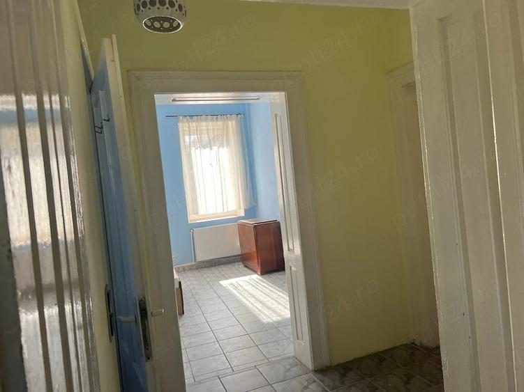 Casă cu Teren 1600 Mp în Șura Mică