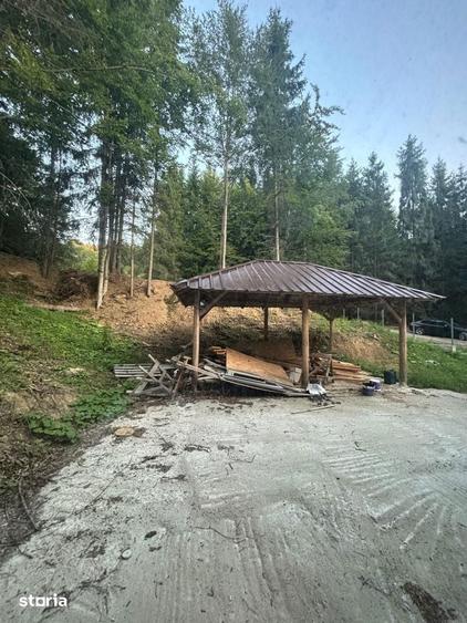 Casă cu Teren 1050 Mp în Central