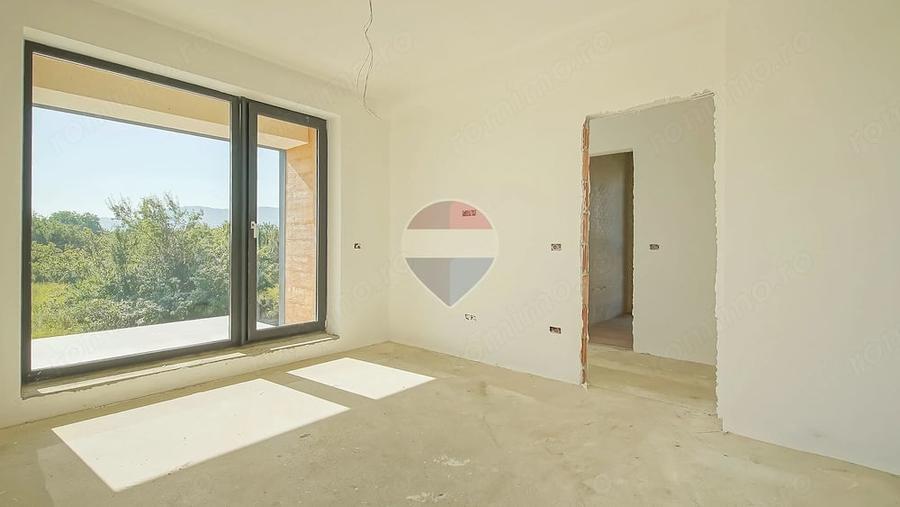 Casă cu 4 camere cu Teren 538 Mp în Ghimbav Livadă