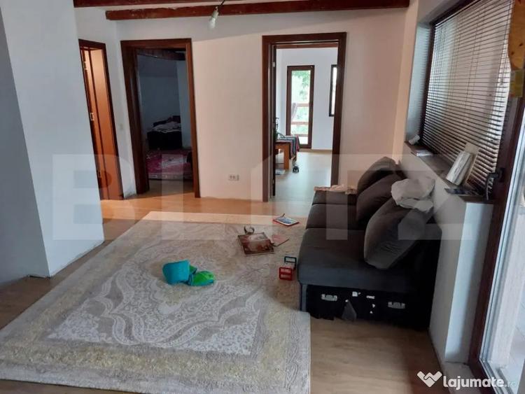 Casă cu 7 camere cu Teren 900 Mp în Săcele