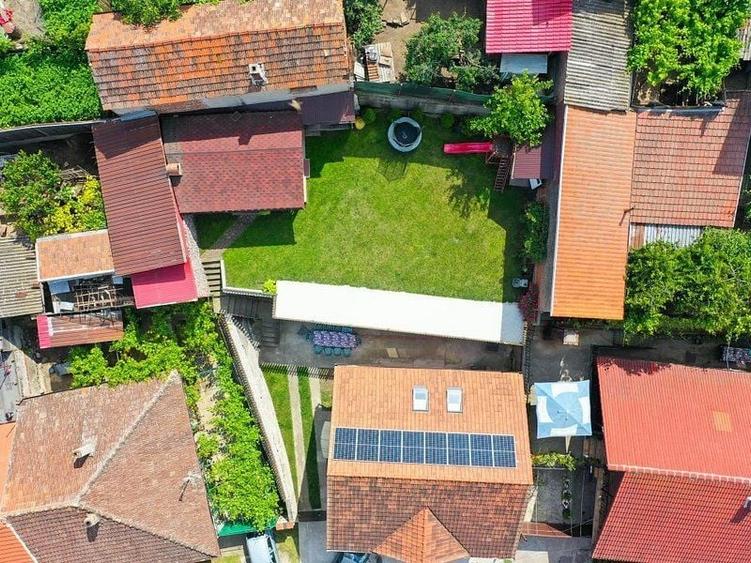 Birou, de 150 mp, în Central