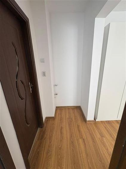 Apartament cu 2 camere semidecomandat în Florilor