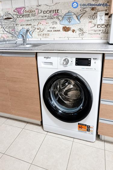 Apartament cu 3 camere în Berceni