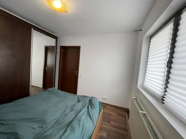Apartament cu 2 camere semidecomandat, mobilat în Central