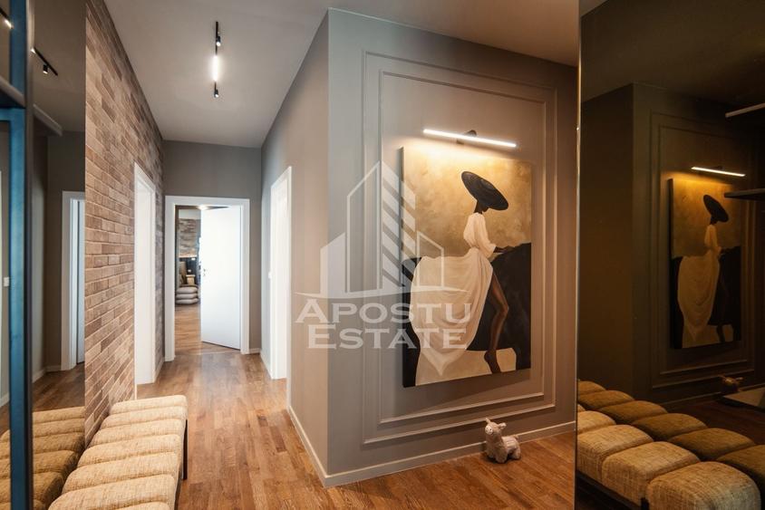 Apartament cu 3 camere semidecomandat în Central