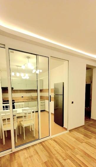 Apartament cu 2 camere decomandat, mobilat în Tractorul