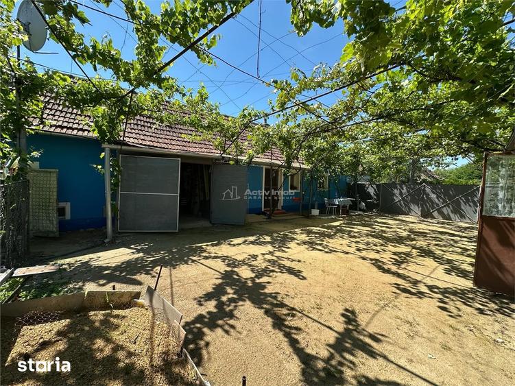 Casă cu 2 camere cu Teren 1501 Mp în Central