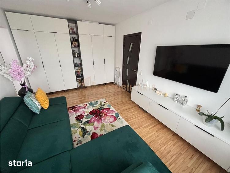 Apartament cu 2 camere semidecomandat în Săsar