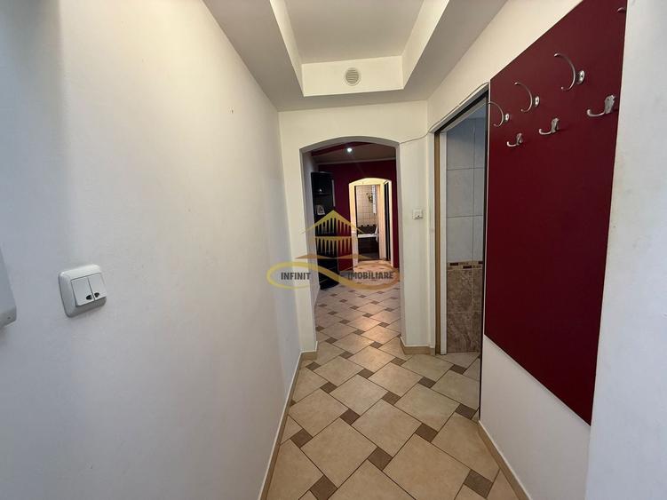 Apartament cu 2 camere decomandat, mobilat în Cornișa