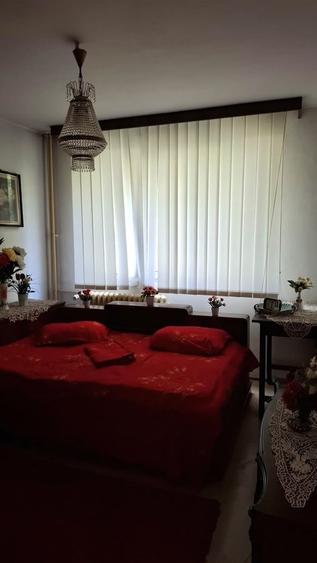Apartament cu 4 camere decomandat în Berceni