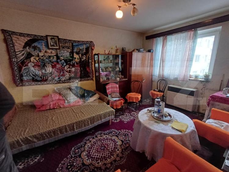 Apartament 3 camere, 46 mp, zona Plopilor - 1
