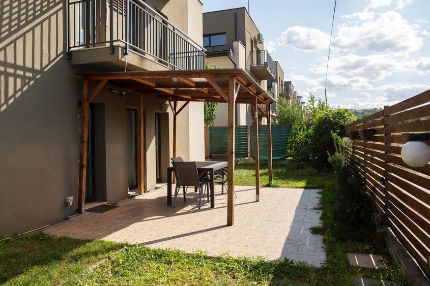 Apartament cu 2 camere decomandat în Borhanci