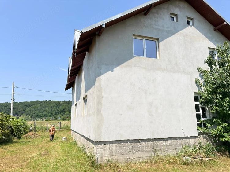 Casă cu Teren 5500 Mp în Central