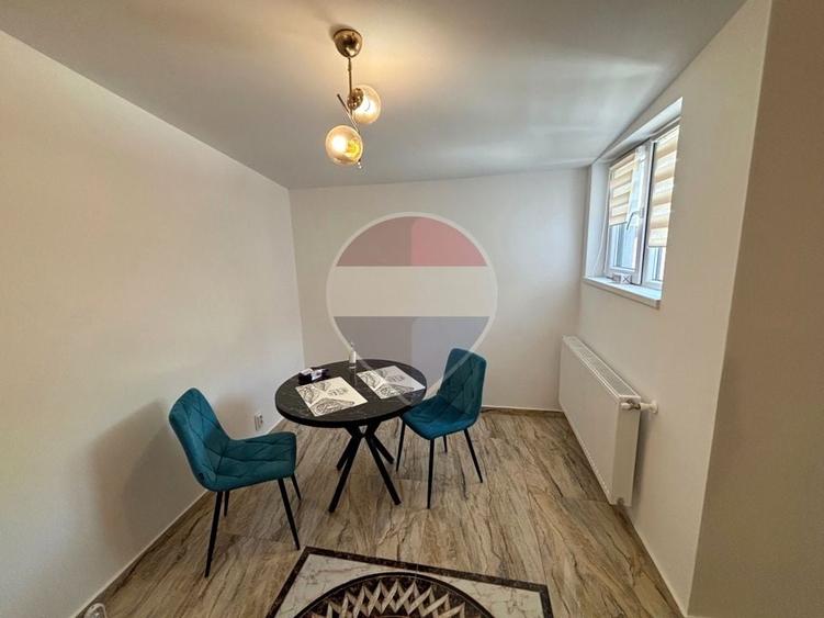 Apartament cu 2 camere semidecomandat, mobilat în 13 Septembrie