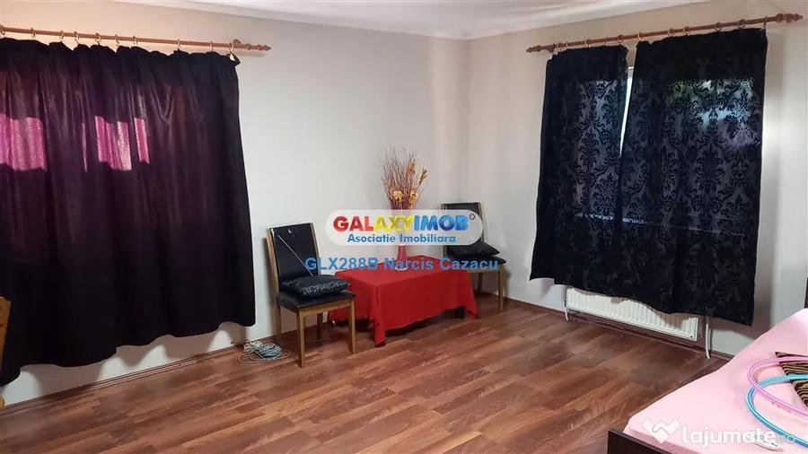 Casă cu 7 camere cu Teren 359 Mp în 1 Mai
