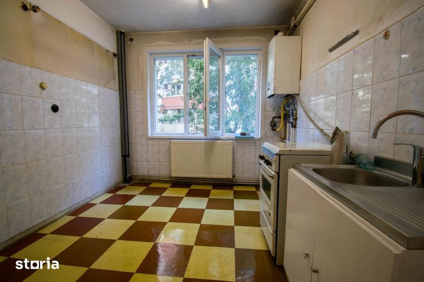 Apartament cu 3 camere decomandat în Pantelimon