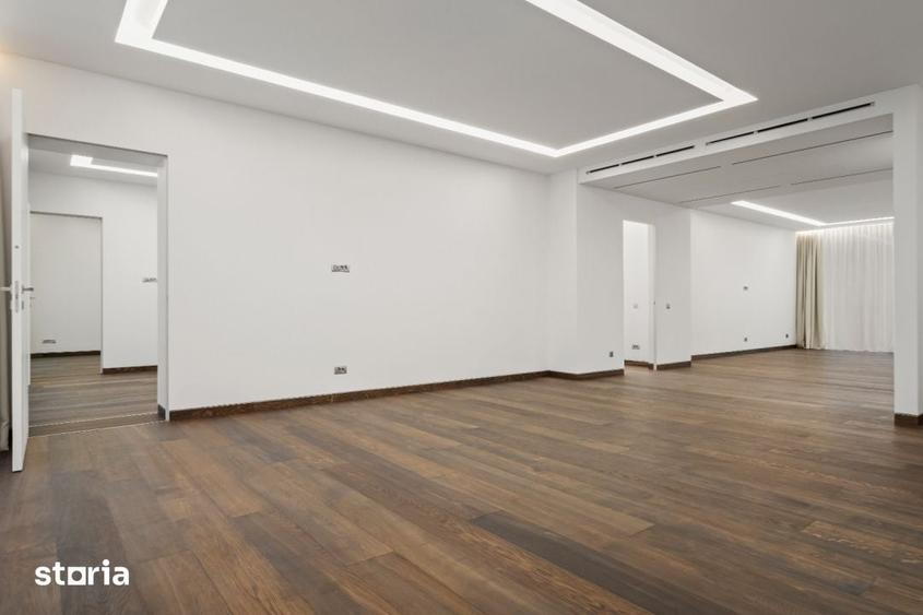 Apartament cu 5 camere decomandat în Kiseleff