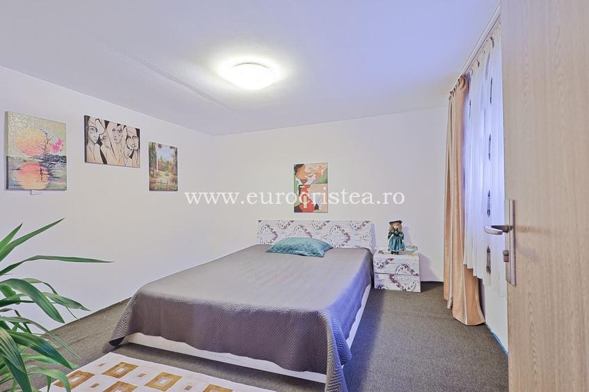 Casă cu 4 camere cu Teren 656 Mp în Central
