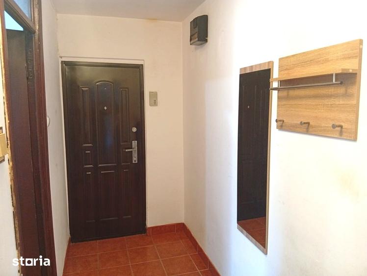 Apartament cu 2 camere semidecomandat în Micălaca