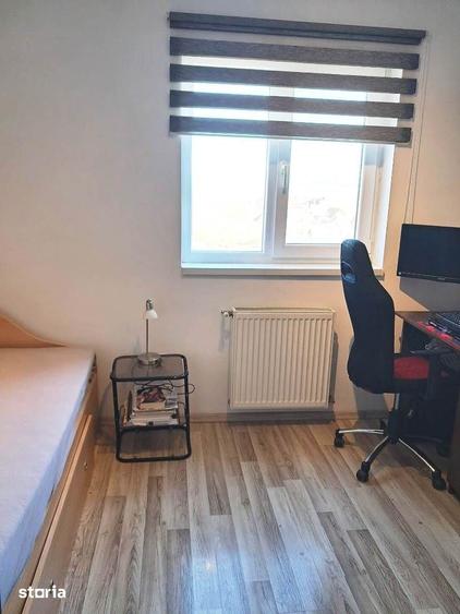 Apartament cu 3 camere decomandat în Gușterița