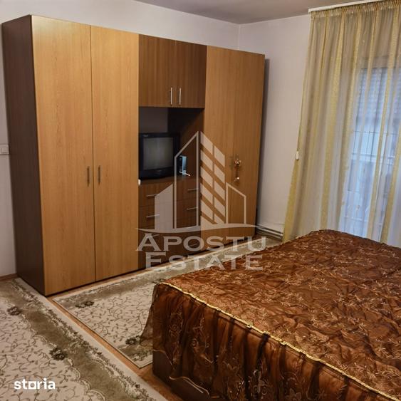 Casă cu 4 camere cu Teren 524 Mp în Sânmihaiu Român