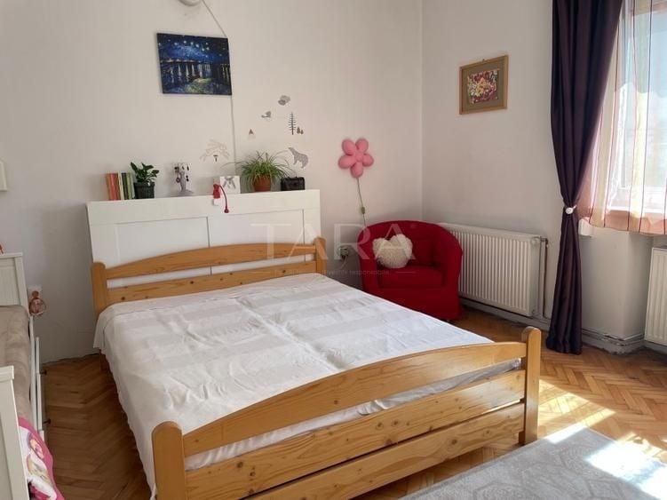 Apartament cu 3 camere decomandat în Andrei Mureșanu