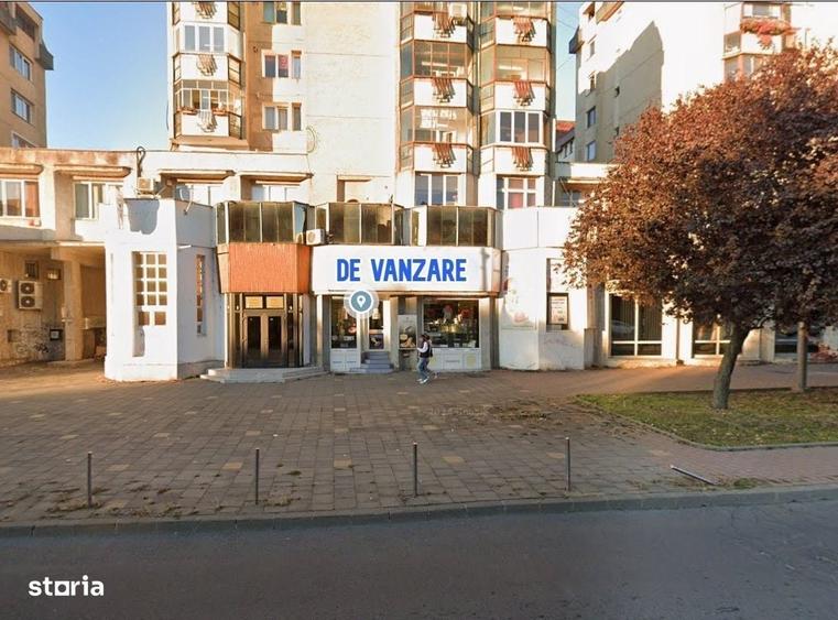 Spațiu comercial, de 445 mp, în Central