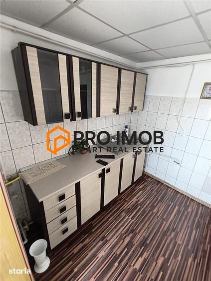 Apartament cu 3 camere decomandat în Dorobanți 2