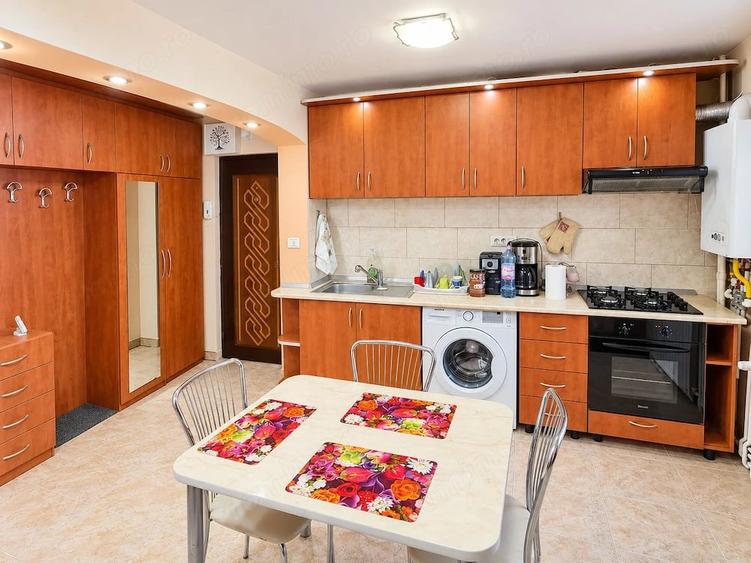 Apartament cu 2 camere decomandat în Boul Roșu