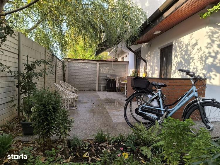Casă cu 4 camere cu Teren 250 Mp în Central