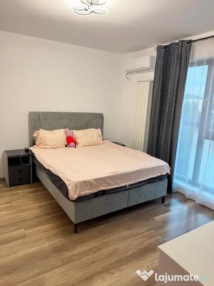 Garsonieră decomandată în Central