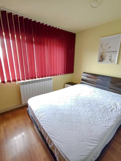 Apartament cu 2 camere decomandat în CET
