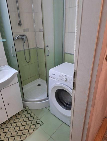 Apartament cu 3 camere decomandat în Șagului