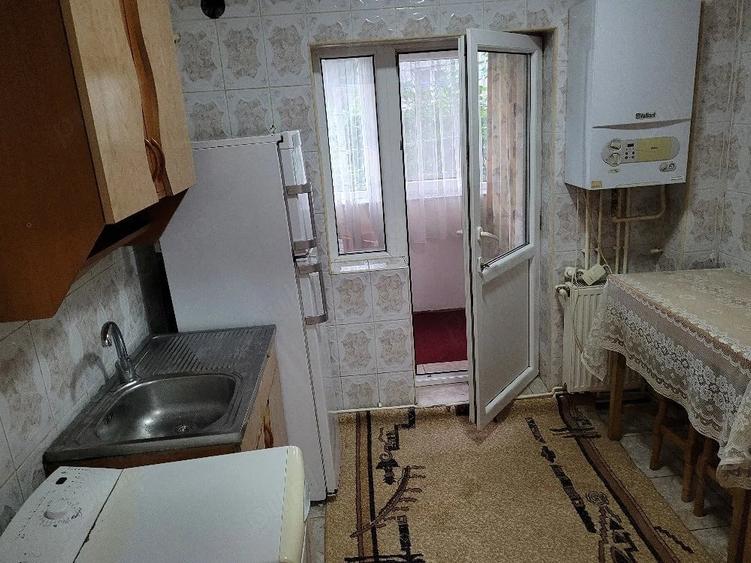 Apartament cu 2 camere decomandat în Tătărași