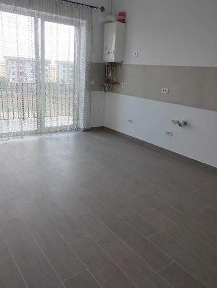 Apartament cu 2 camere decomandat în Neptun