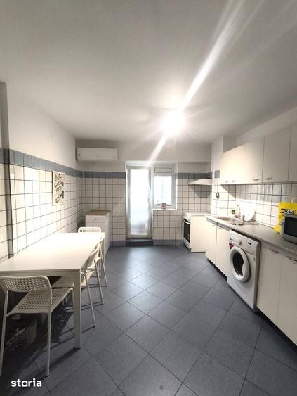 Apartament cu 2 camere semidecomandat în Basarab