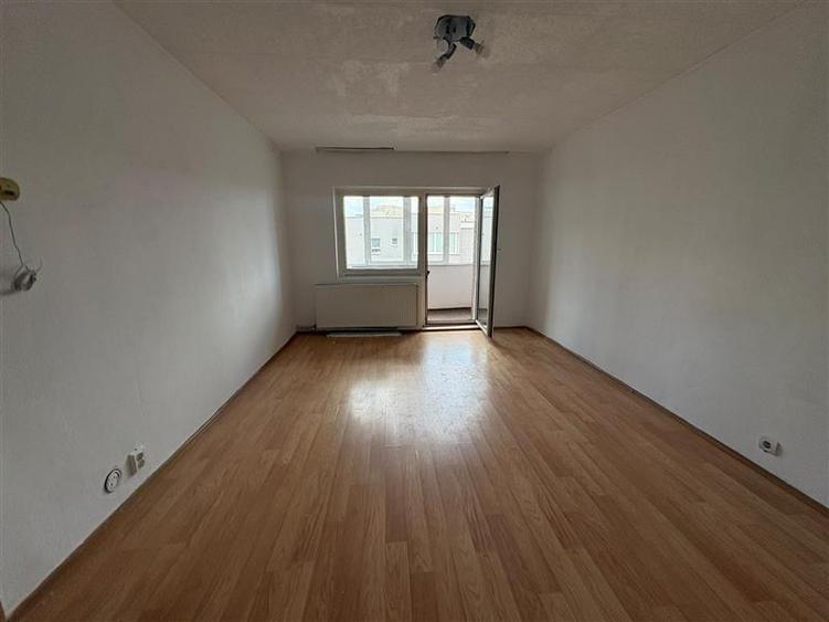 Apartament cu 2 camere decomandat în Centrul Civic